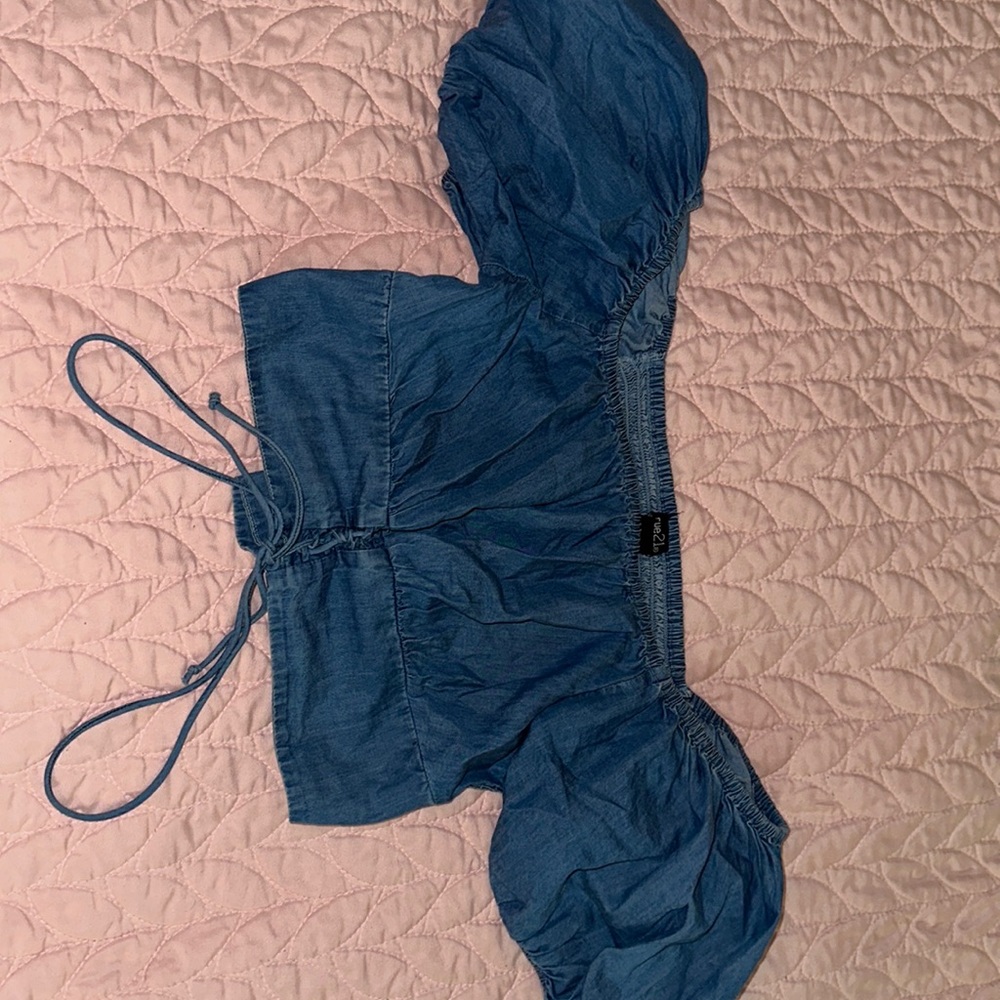 Selling crop , came from rule 21 . Size medium